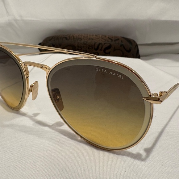 NEW! DITA AXIAL DTS502-GLD-AMB GOLD FRAME W/ AMBER GRADIENT LENS 100% AUTHENTIC - Picture 2 of 7
